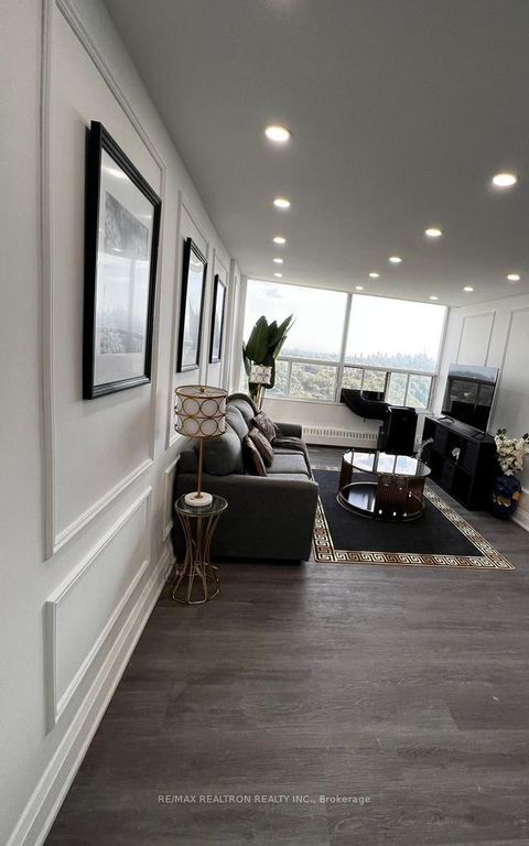 Photo 4 at 1804 - 60 Pavane Linkway Way, Flemingdon Park, Toronto
