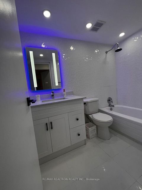 Photo 12 at 1804 - 60 Pavane Linkway Way, Flemingdon Park, Toronto