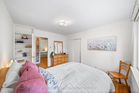 Photo 13 at 232 Newton Drive, Newtonbrook East, Toronto