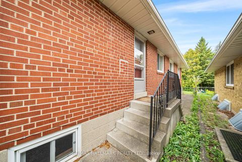 Photo 31 at 232 Newton Drive, Newtonbrook East, Toronto