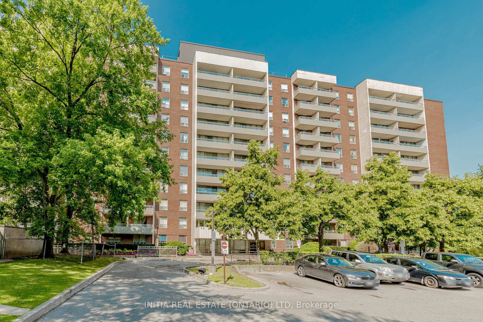 807 - 19 Four Winds Drive, York University Heights, Toronto 