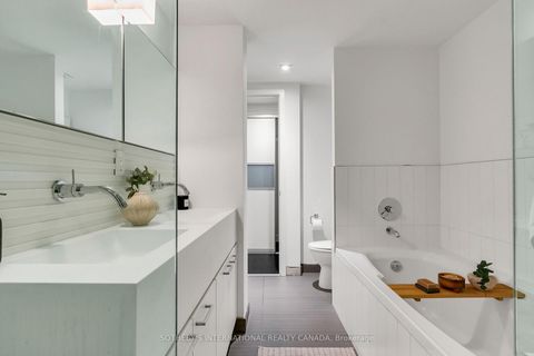 Photo 23 at 113 - 55 Stewart Street, Waterfront Communities C1, Toronto