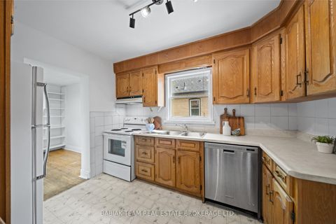 Photo 8 at 117 South Kingsway, Swansea, Toronto