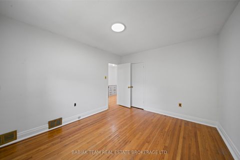 Photo 17 at 117 South Kingsway, Swansea, Toronto