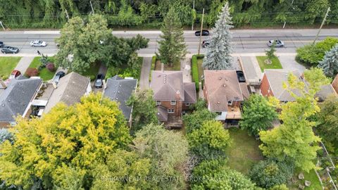 Photo 30 at 117 South Kingsway, Swansea, Toronto