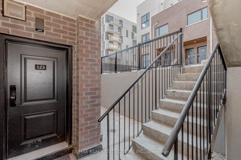 Photo 2 at 123 - 349 Wheat Boom Drive E, JM Joshua Meadows, Oakville