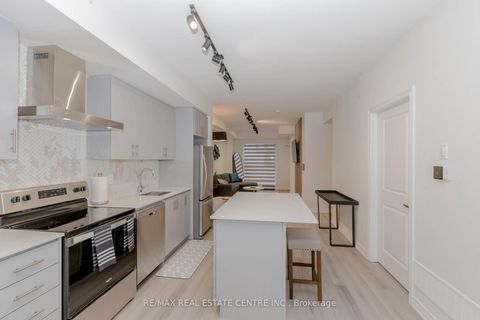 Photo 18 at 123 - 349 Wheat Boom Drive E, JM Joshua Meadows, Oakville