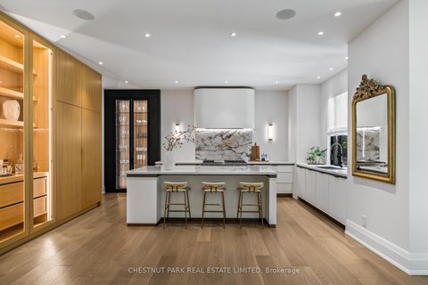 Photo 7 at 80 Lynwood Avenue, Casa Loma, Toronto