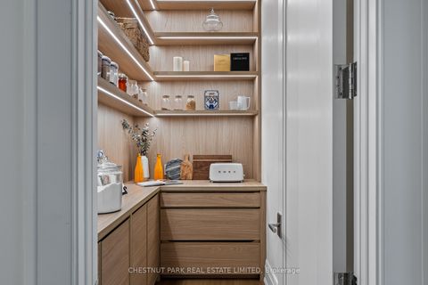 Photo 11 at 80 Lynwood Avenue, Casa Loma, Toronto Photo 11 at 80 Lynwood Avenue, Casa Loma, Toronto