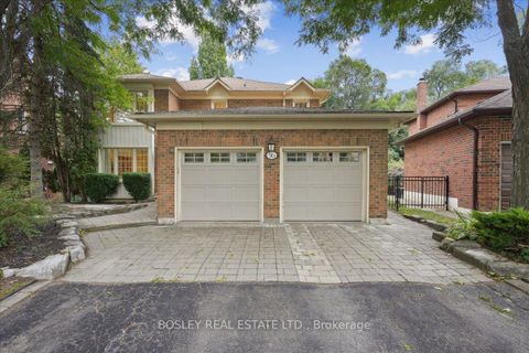 Photo 2 at 50 Simmons Crescent, Aurora Highlands, Aurora