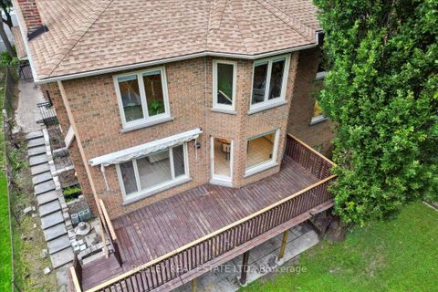 Photo 42 at 50 Simmons Crescent, Aurora Highlands, Aurora