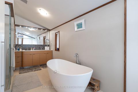Photo 15 at 86 Cortleigh Boulevard, Lawrence Park South, Toronto