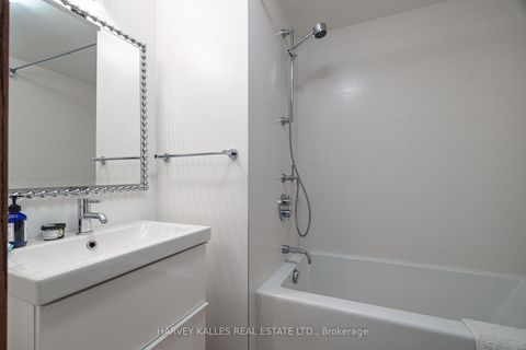 Photo 23 at 86 Cortleigh Boulevard, Lawrence Park South, Toronto