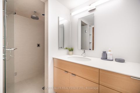 Photo 28 at 86 Cortleigh Boulevard, Lawrence Park South, Toronto