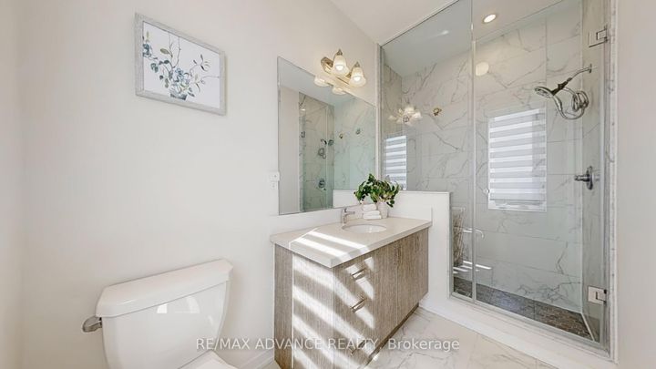 Photo 24 at 33 Origin Way, Patterson, Vaughan