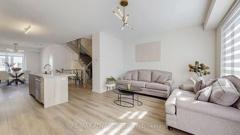 Photo 3 at 33 Origin Way, Patterson, Vaughan