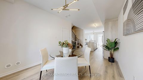 Photo 15 at 33 Origin Way, Patterson, Vaughan
