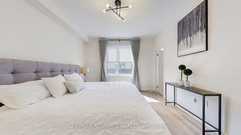 Photo 21 at 33 Origin Way, Patterson, Vaughan