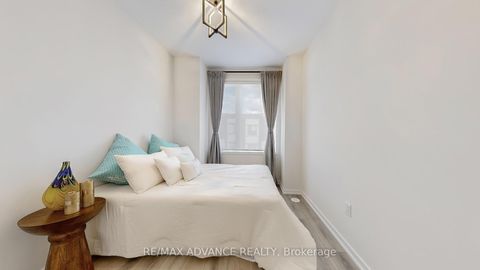 Photo 28 at 33 Origin Way, Patterson, Vaughan