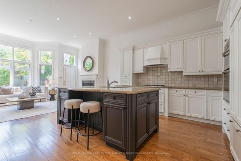 Photo 13 at 68 Mathersfield Drive, Moore Park, Toronto
