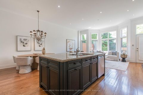 Photo 14 at 68 Mathersfield Drive, Moore Park, Toronto