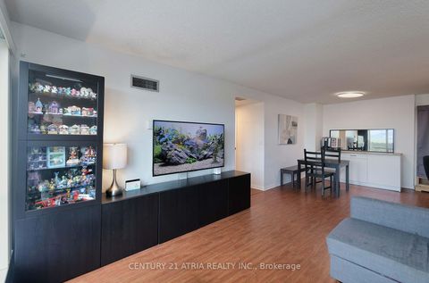 Photo 7 at 710 - 8 Lee Centre Drive, Woburn, Toronto