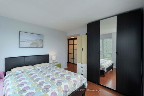 Photo 19 at 710 - 8 Lee Centre Drive, Woburn, Toronto