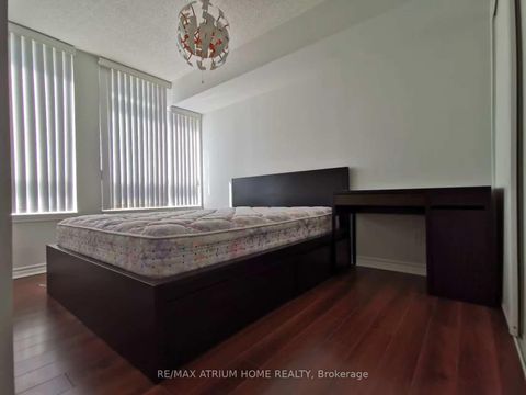 Photo 5 at 608 - 2 Rean Drive, Bayview Village, Toronto