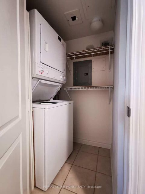 Photo 8 at 608 - 2 Rean Drive, Bayview Village, Toronto