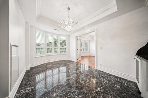 Photo 11 at 304 - 68 Yorkville Avenue, Annex, Toronto