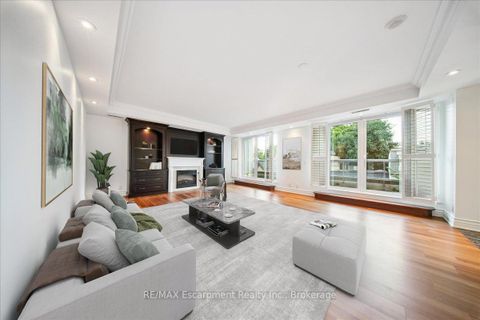 Photo 14 at 304 - 68 Yorkville Avenue, Annex, Toronto