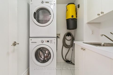 Photo 28 at 304 - 68 Yorkville Avenue, Annex, Toronto