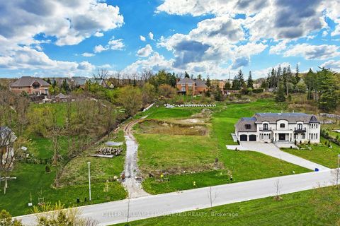 Photo 1 at 15 Honey Locust Court, Rural Vaughan, Vaughan