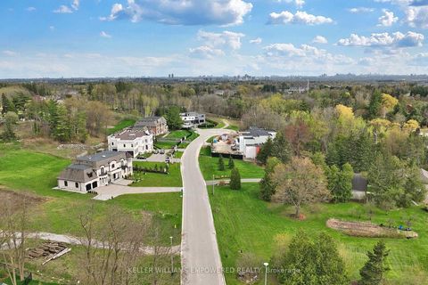 Photo 12 at 15 Honey Locust Court, Rural Vaughan, Vaughan