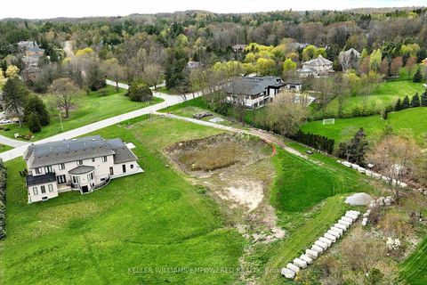 Photo 15 at 15 Honey Locust Court, Rural Vaughan, Vaughan