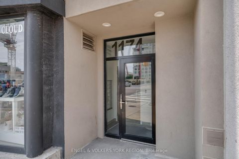 Photo 3 at 203 - 1174 Yonge Street, Annex, Toronto