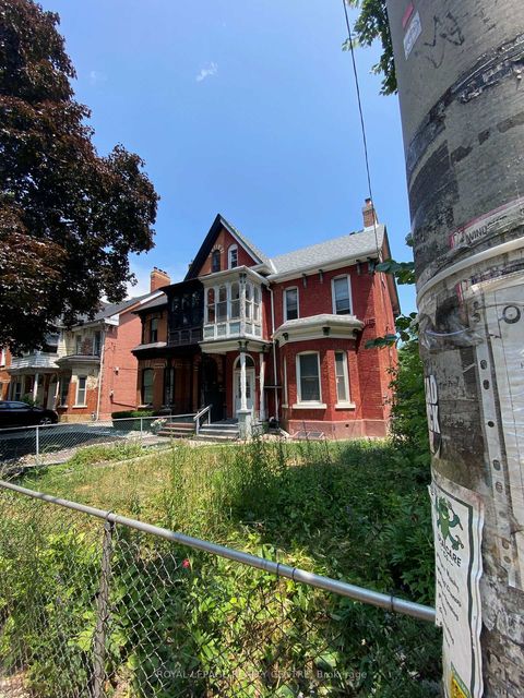 Photo 1 at 31 Beaconsfield Avenue, Little Portugal, Toronto