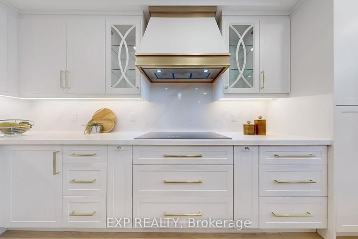 Photo 4 at 385 Easy Street, Mill Pond, Richmond Hill