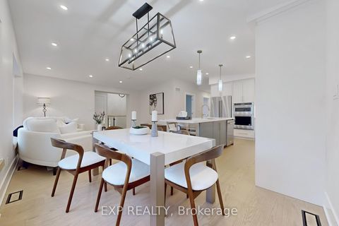 Photo 2 at 385 Easy Street, Mill Pond, Richmond Hill Photo 2 at 385 Easy Street, Mill Pond, Richmond Hill