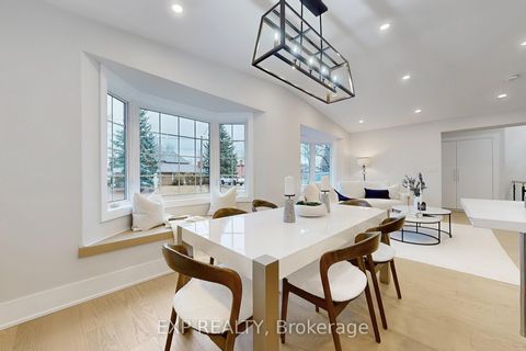 Photo 3 at 385 Easy Street, Mill Pond, Richmond Hill Photo 3 at 385 Easy Street, Mill Pond, Richmond Hill