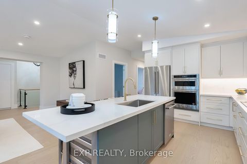 Photo 6 at 385 Easy Street, Mill Pond, Richmond Hill Photo 6 at 385 Easy Street, Mill Pond, Richmond Hill