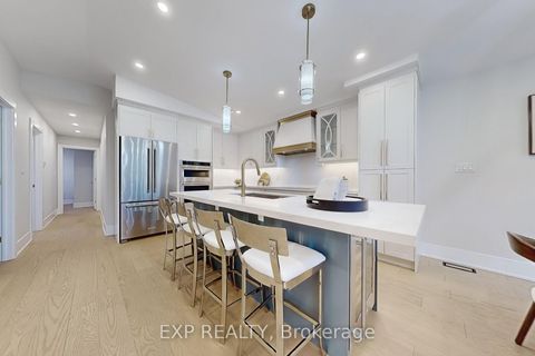 Photo 9 at 385 Easy Street, Mill Pond, Richmond Hill Photo 9 at 385 Easy Street, Mill Pond, Richmond Hill