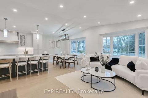 Photo 15 at 385 Easy Street, Mill Pond, Richmond Hill Photo 15 at 385 Easy Street, Mill Pond, Richmond Hill