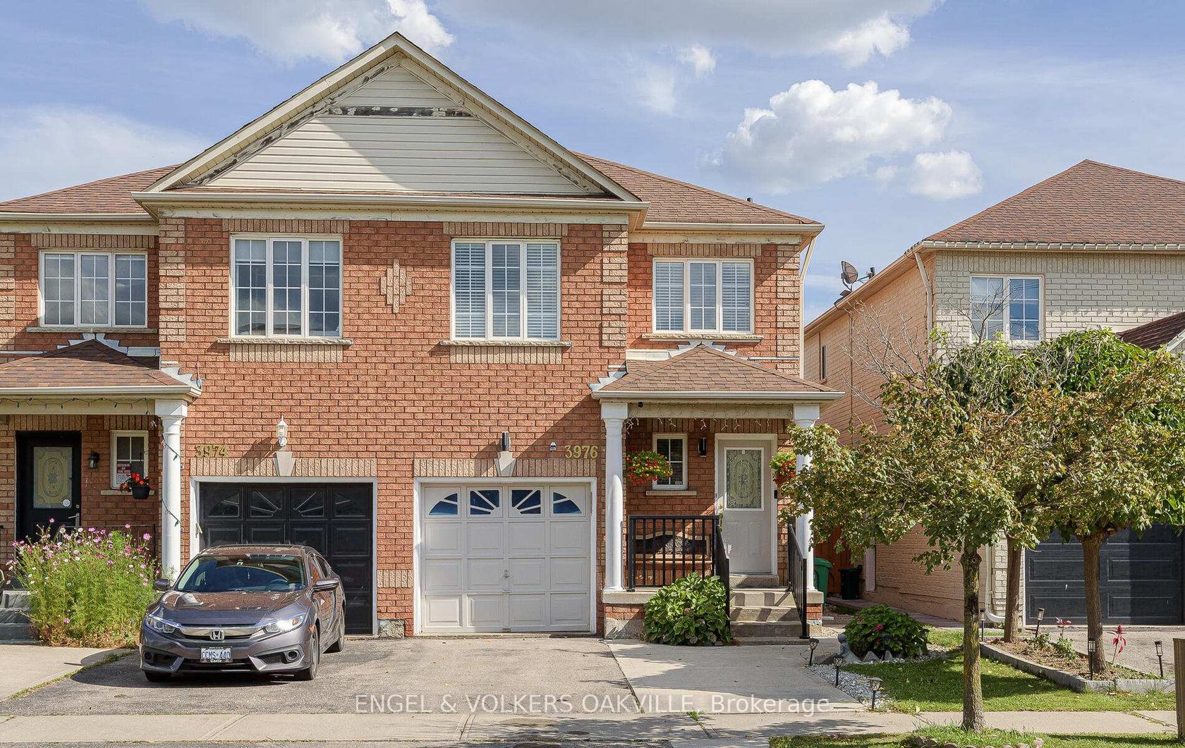 3976 Freeman Terrace, Churchill Meadows, Mississauga by Loree Meneguzzi Real Estate 3976 Freeman Terrace, Churchill Meadows, Mississauga