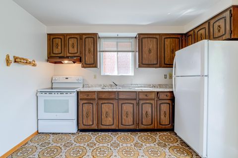 Photo 11 at 568 Dufferin Street, Little Portugal, Toronto