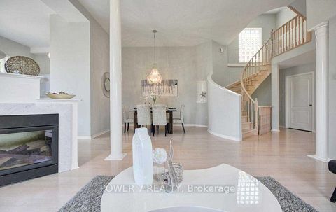 Photo 4 at 85 Queensway Drive, Rouge Woods, Richmond Hill