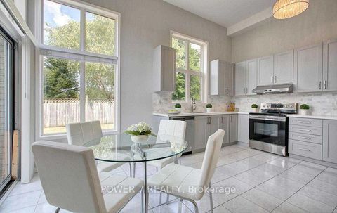 Photo 19 at 85 Queensway Drive, Rouge Woods, Richmond Hill