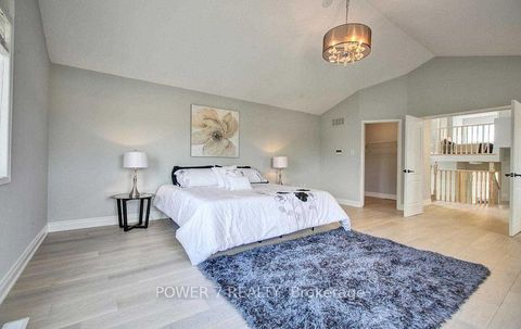 Photo 24 at 85 Queensway Drive, Rouge Woods, Richmond Hill