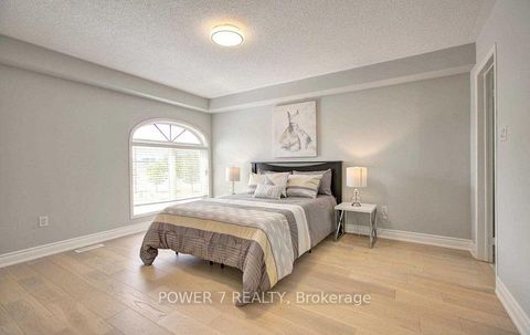 Photo 27 at 85 Queensway Drive, Rouge Woods, Richmond Hill