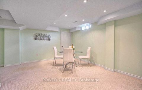 Photo 36 at 85 Queensway Drive, Rouge Woods, Richmond Hill
